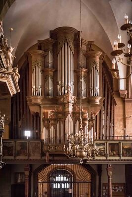 Blick auf die historische Orgel der St.-Martini-Kirchengemeinde